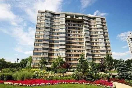 Exterior of 1201 Steeles Avenue West in Toronto